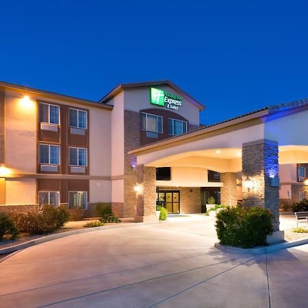 Holiday Inn Express & Suites Casa Grande By Ihg Exterior photo